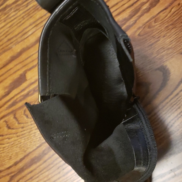 Lucky black leather boots - Picture 5 of 8